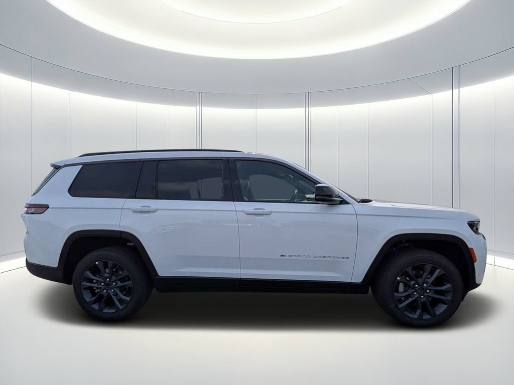 New 2026 Jeep Grand Cherokee L Limited AWD/4WD image 3