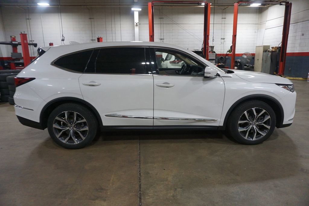 Used 2023 Acura MDX SH-AWD w/ Technology Package image 25