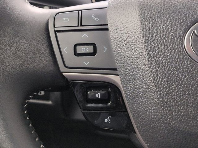 Certified 2025 Toyota Camry SE image 17