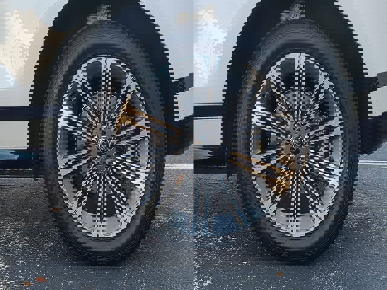 Used 2026 Land Rover Range Rover Evoque Dynamic SE image 13