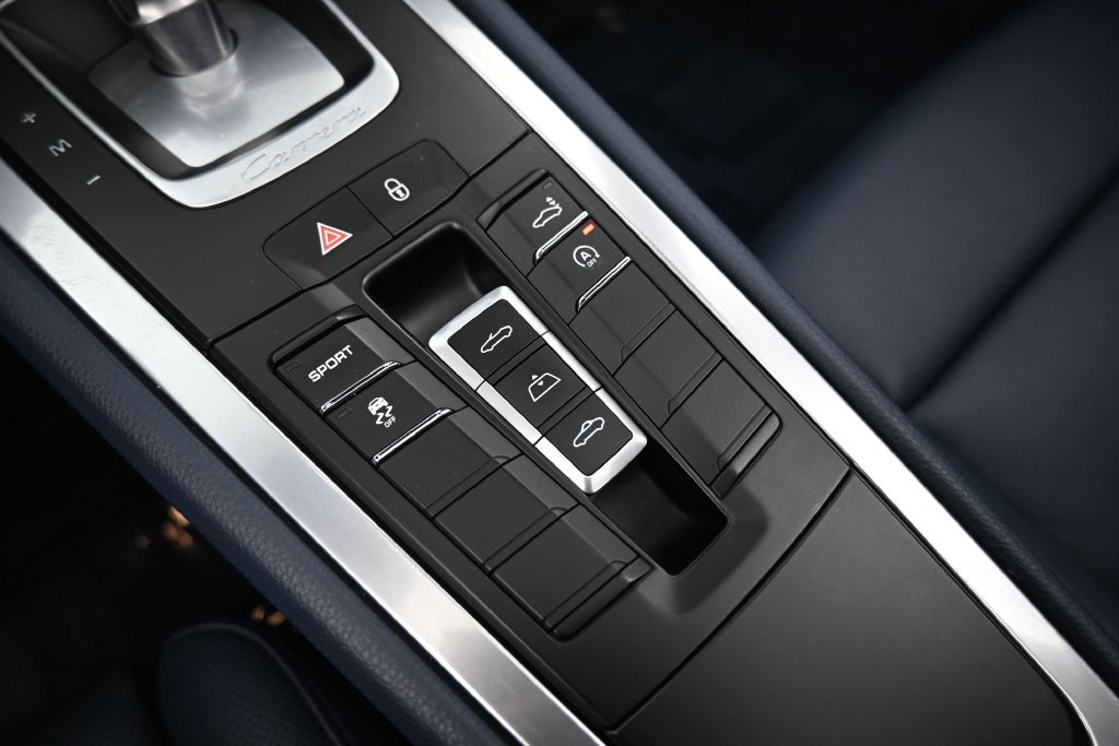 Used 2014 Porsche 911 Carrera image 22
