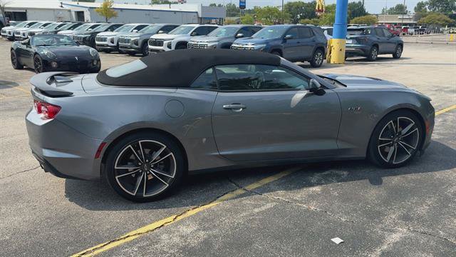 Used 2021 Chevrolet Camaro LT w/ Technology Package RWD image 9