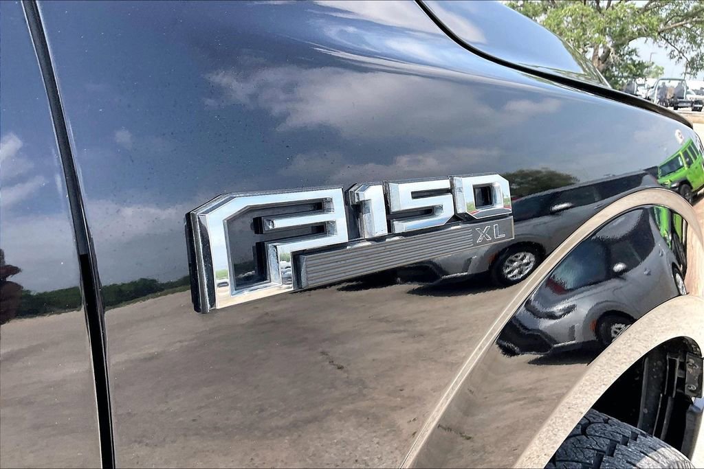 Used 2019 Ford F150 XL w/ Equipment Group 101A Mid AWD/4WD image 21