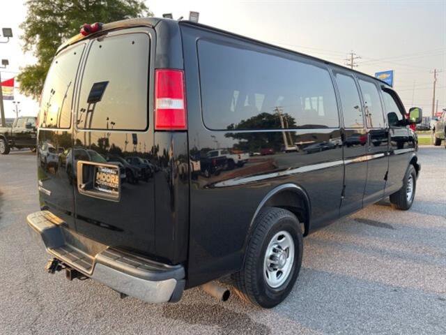 Used 2020 Chevrolet Express 3500 LT w/ LT Preferred Equipment Group image 7
