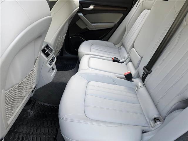 Used 2022 Audi Q5 2.0T Premium w/ Convenience Package image 18