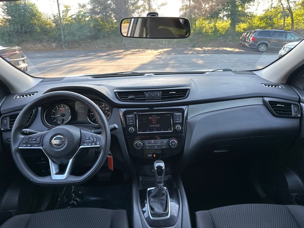 Used 2019 Nissan Rogue Sport S image 21