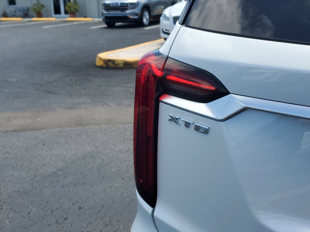 Certified 2024 Cadillac XT6 Premium Luxury w/ Technology Package FWD image 26
