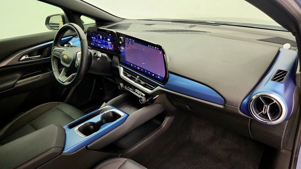 Used 2024 Chevrolet Equinox EV LT w/ Active Safety Package 3 FWD image 24