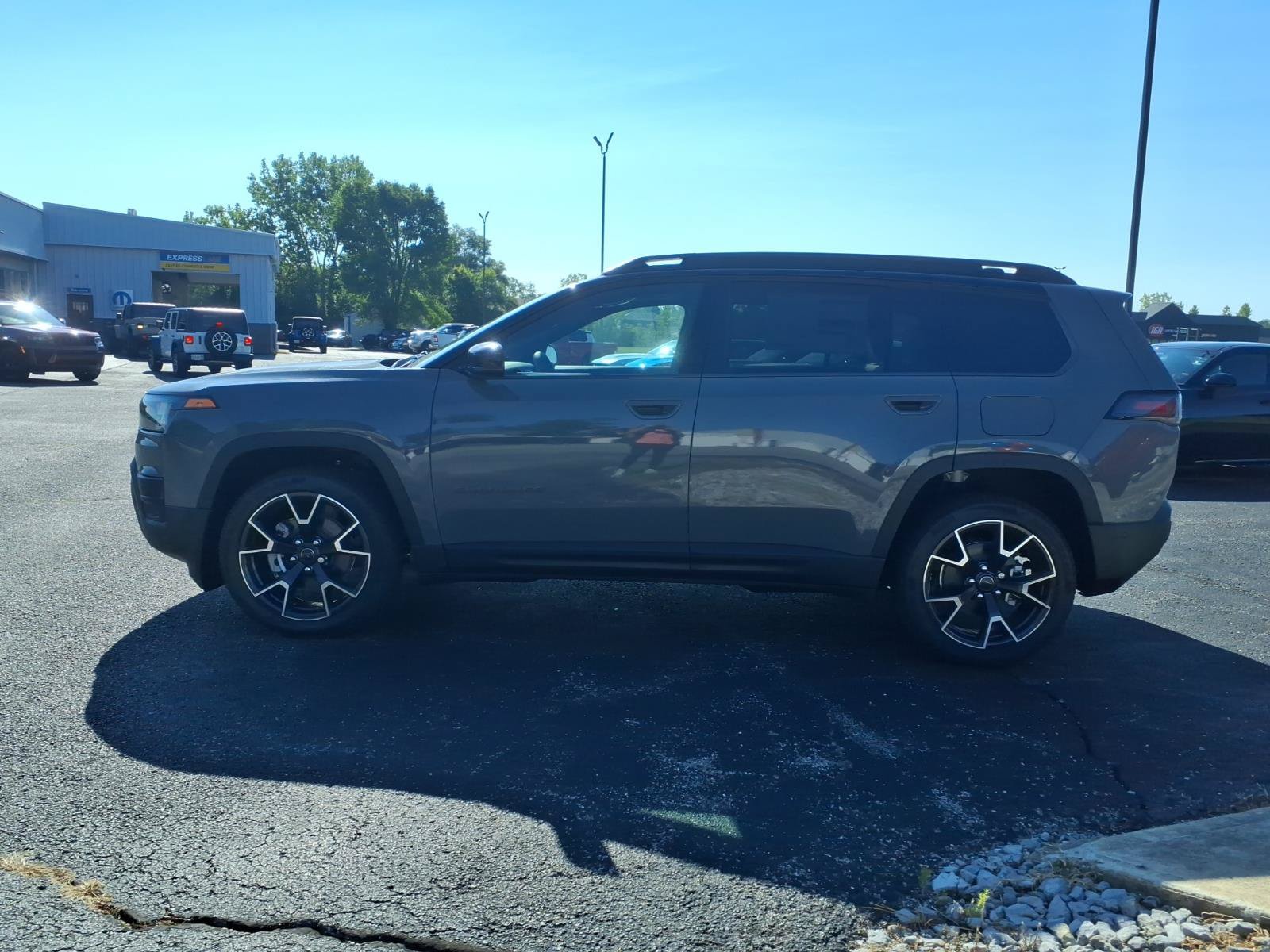 New 2026 Jeep Cherokee Overland AWD/4WD image 4