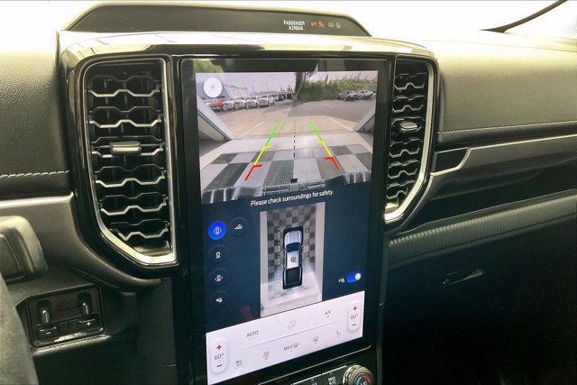 Used 2024 Ford Ranger Lariat w/ FX4 Off-Road Package image 24