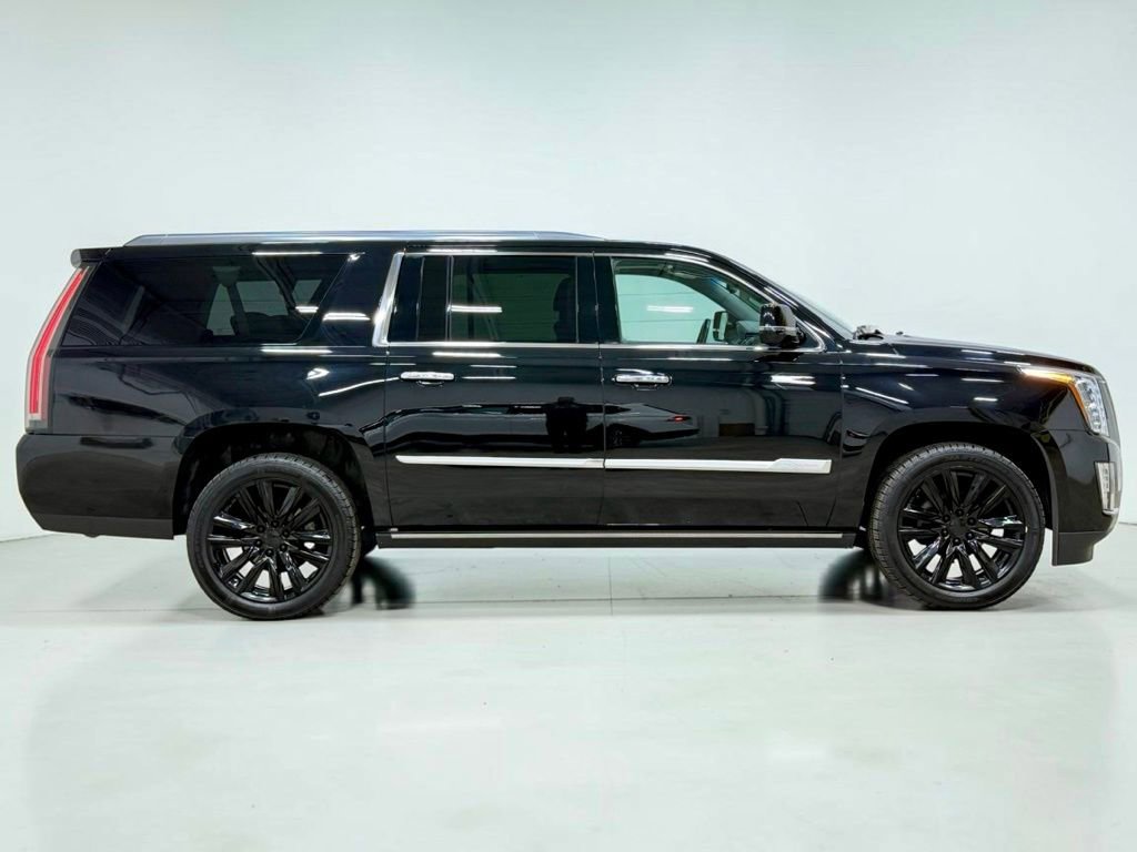 Used 2016 Cadillac Escalade ESV Premium AWD/4WD image 13