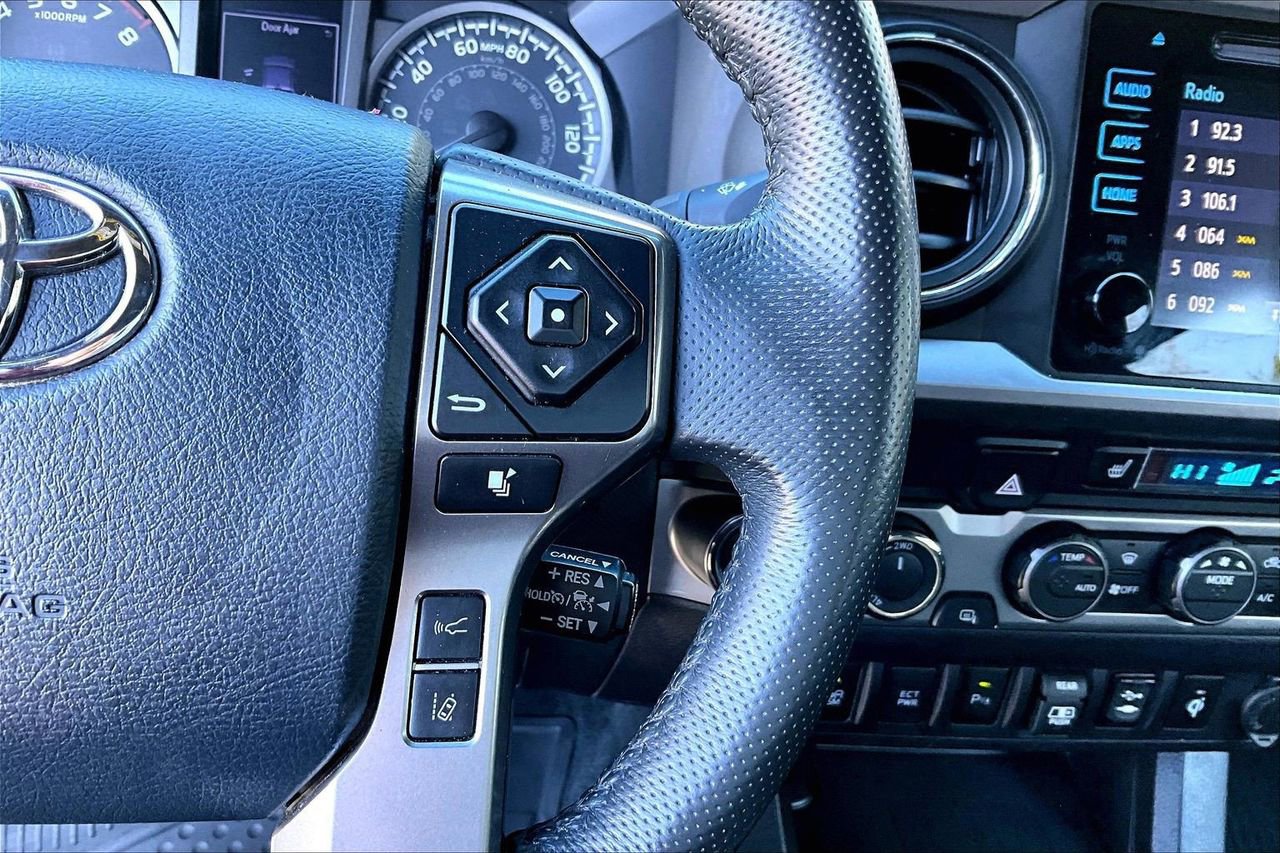 Used 2019 Toyota Tacoma Limited image 30