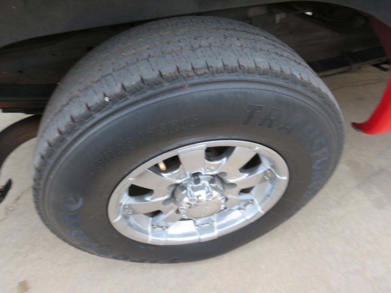 Used 2009 Chevrolet Express 2500 RWD image 20