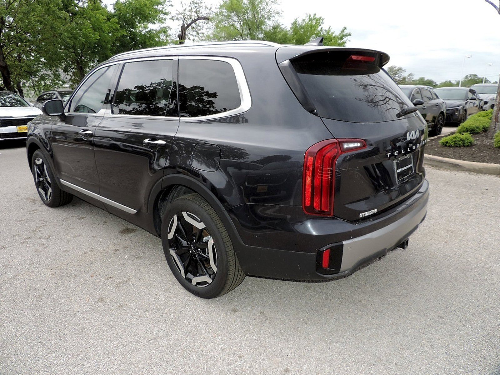 New 2025 Kia Telluride S FWD image 7