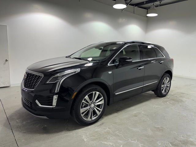 Used 2025 Cadillac XT5 Premium Luxury image 3
