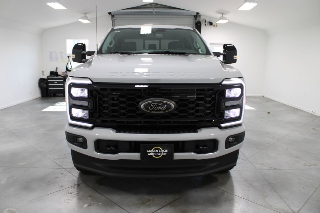 New 2026 Ford F250 Lariat w/ Black Appearance Package image 2