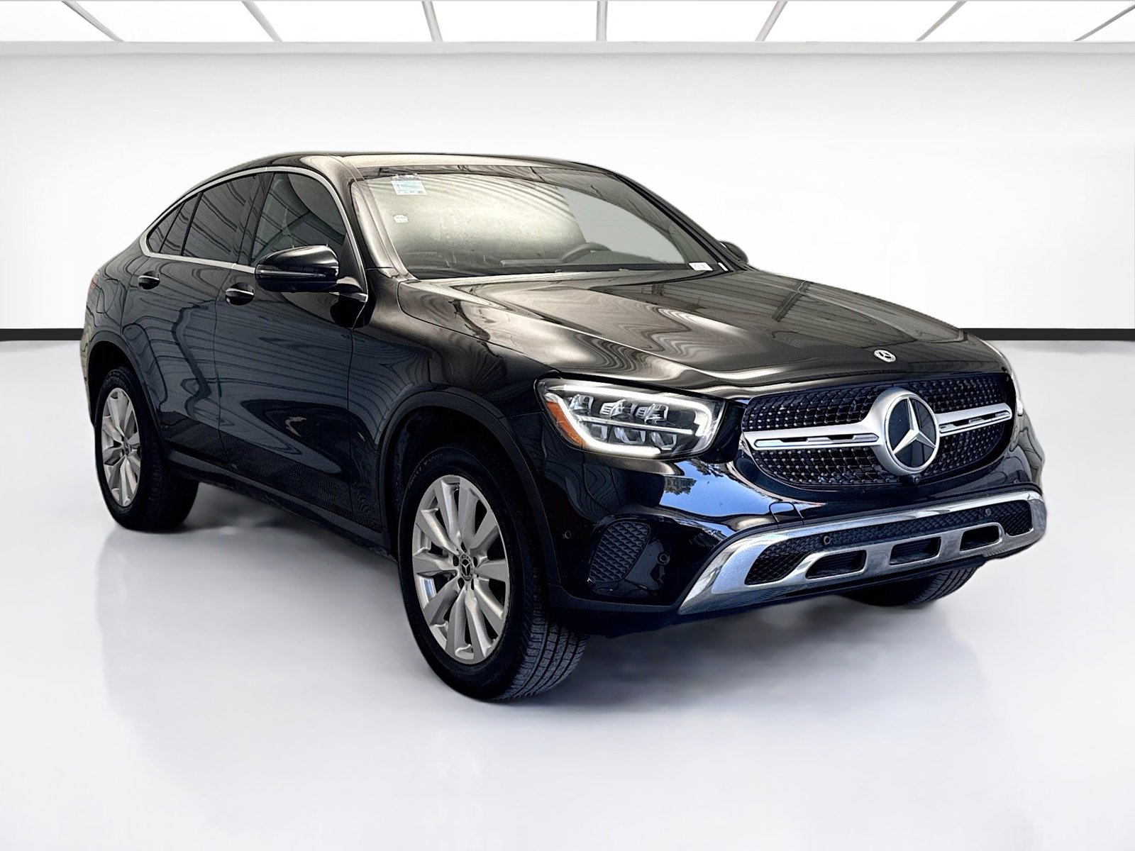 Used 2021 Mercedes-Benz GLC 300 GLC 300 image 3