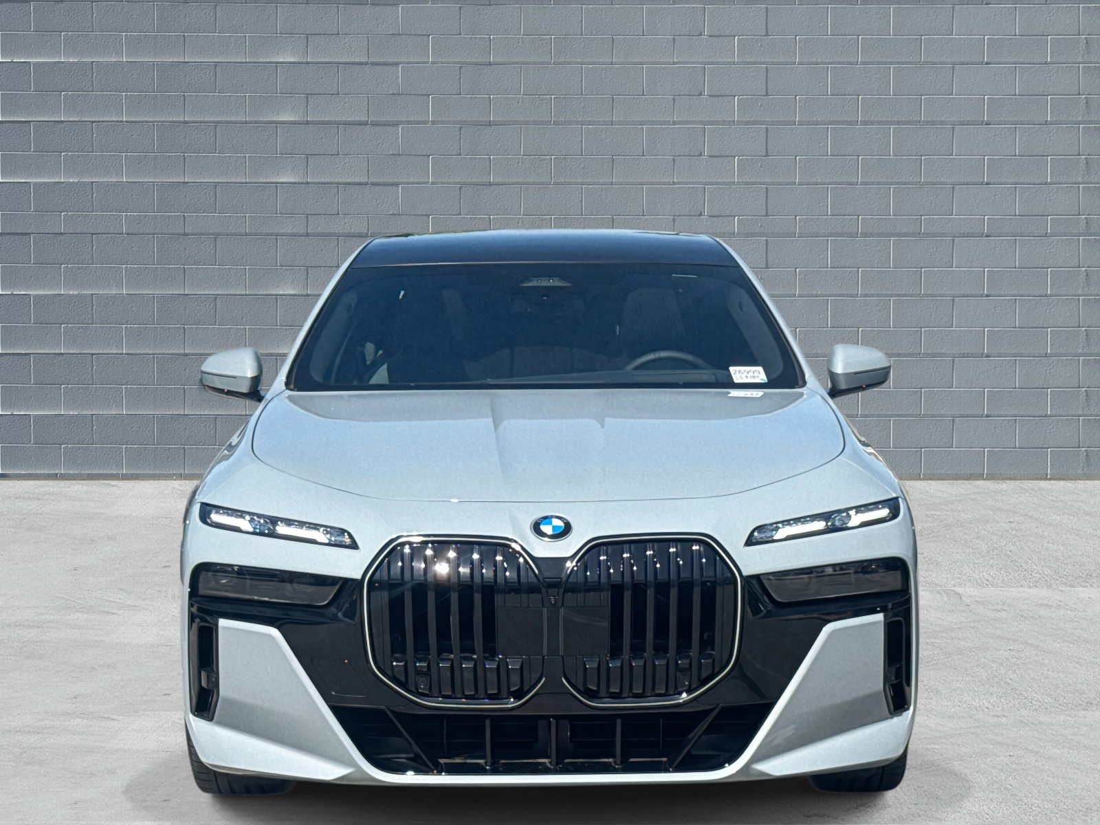 New 2025 BMW 740i w/ Executive Package image 2