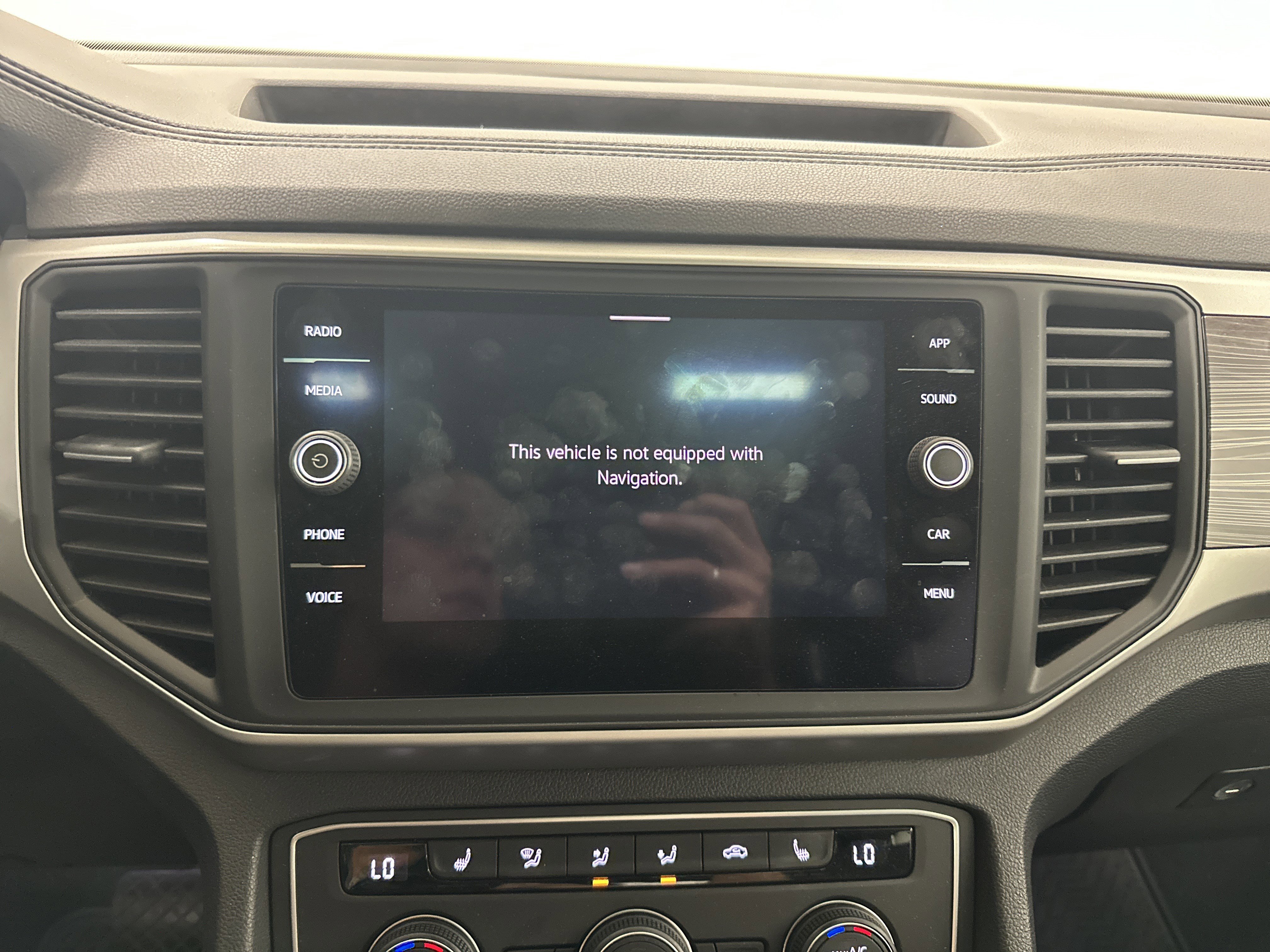 Used 2021 Volkswagen Atlas Cross Sport SE AWD/4WD image 24