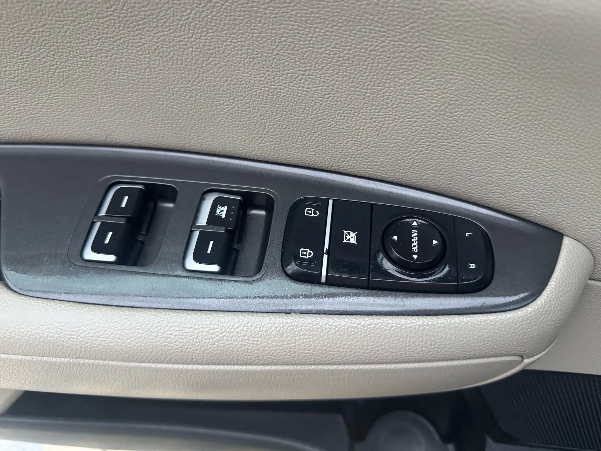 Used 2016 Kia Optima LX image 16