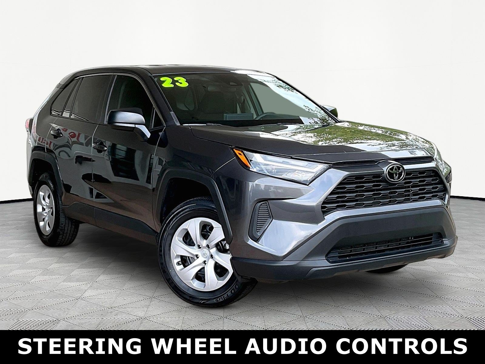 Used 2023 Toyota RAV4 LE FWD image 3