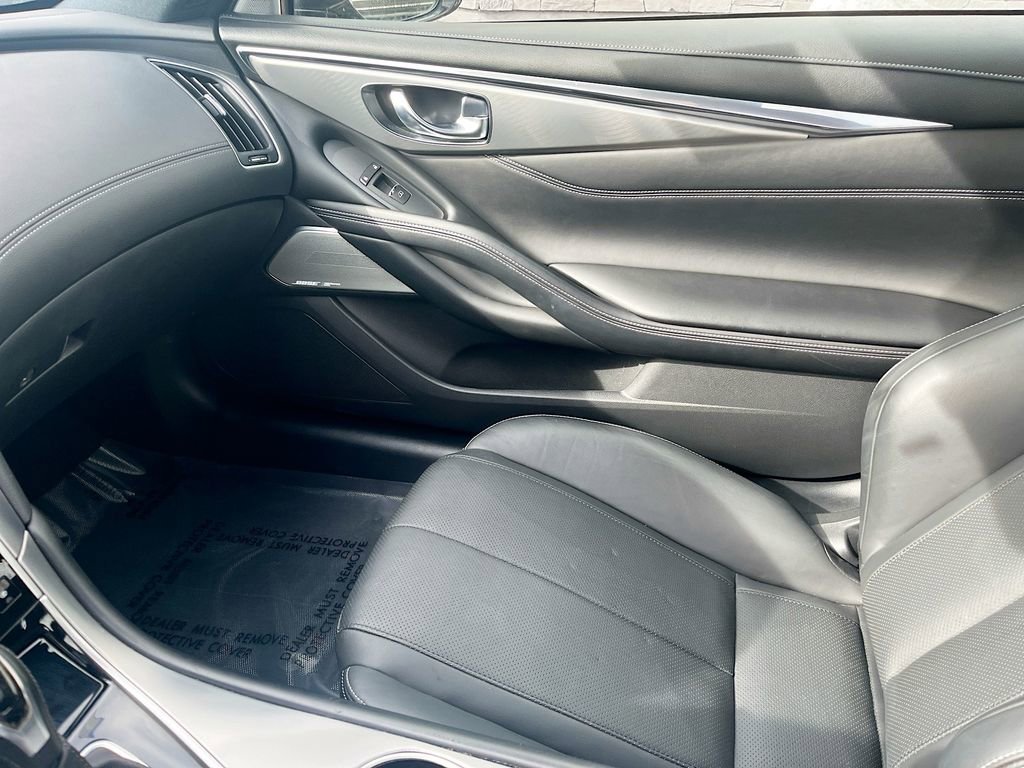 Used 2021 INFINITI Q60 3.0t Luxe w/ Essential Package image 25