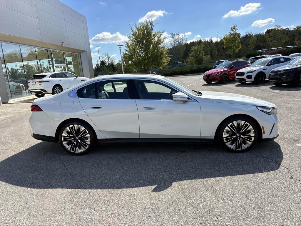 Certified 2025 BMW 540i xDrive image 8
