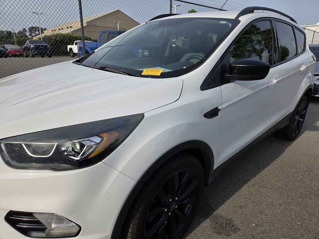 Used 2019 Ford Escape SE FWD image 10