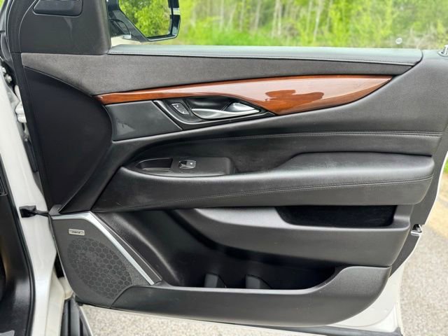 Used 2020 Cadillac Escalade ESV Luxury AWD/4WD image 20