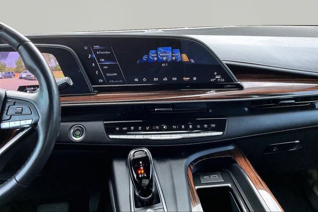 Used 2023 Cadillac Escalade Premium Luxury w/ Performance Package image 9