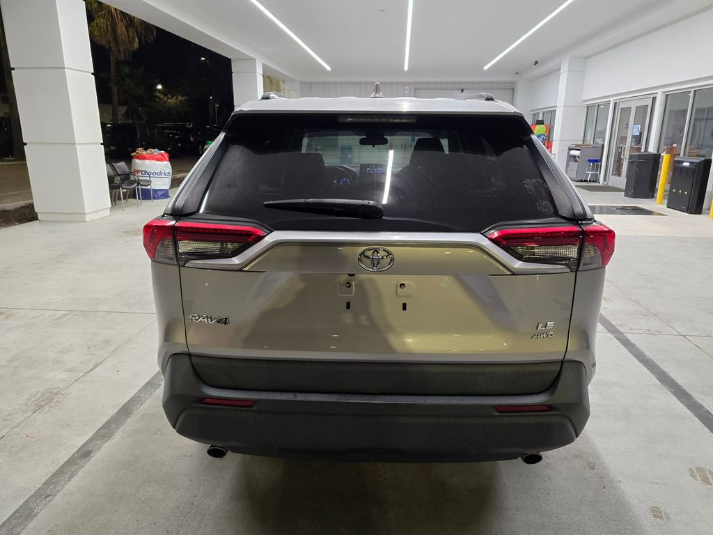 Used 2020 Toyota RAV4 LE w/ All Weather Liner Package image 5