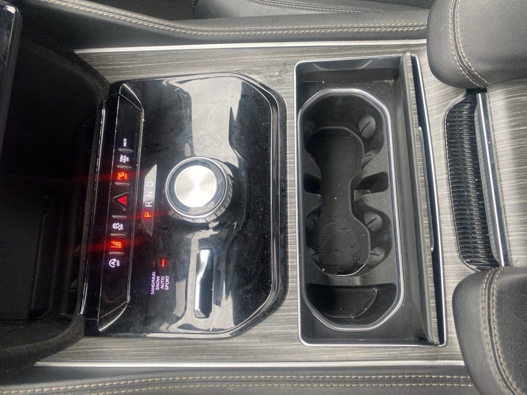 Used 2024 Jeep Wagoneer L Series II w/ Flexible Seating Group image 27