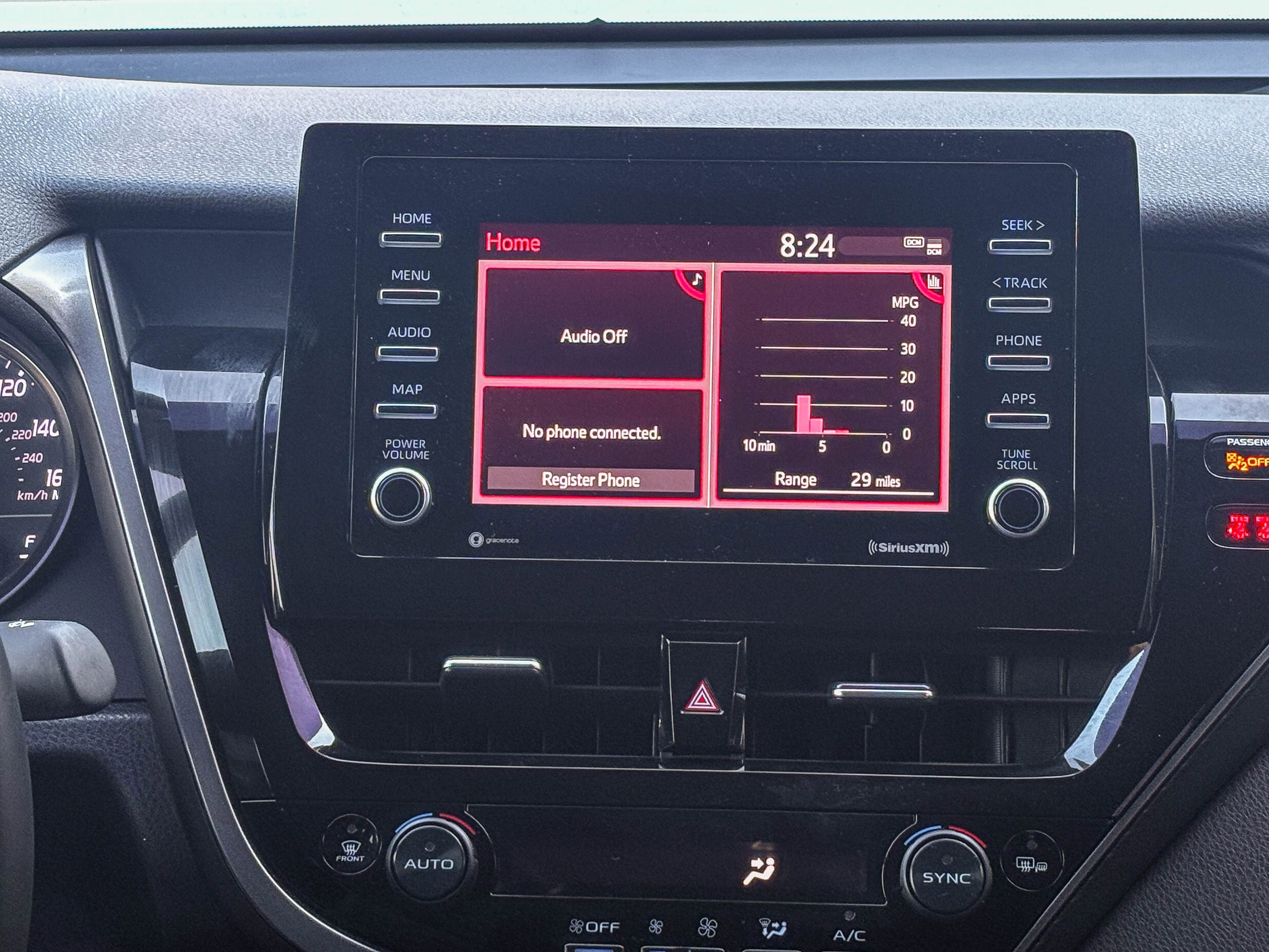 Used 2023 Toyota Camry SE image 17