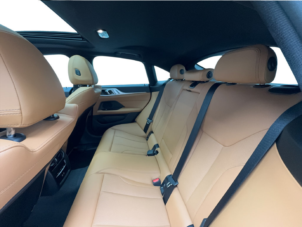 Used 2025 BMW i4 eDrive40 w/ Driving Assistance Package RWD image 28
