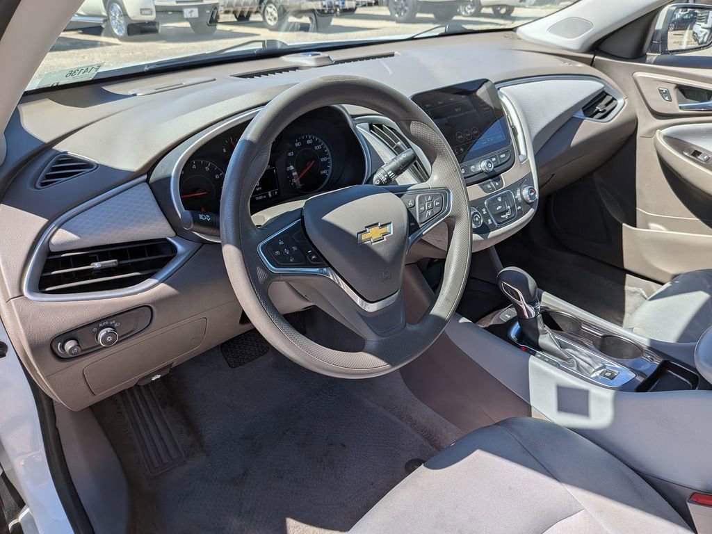 Used 2024 Chevrolet Malibu LS w/ Driver Confidence Package image 28