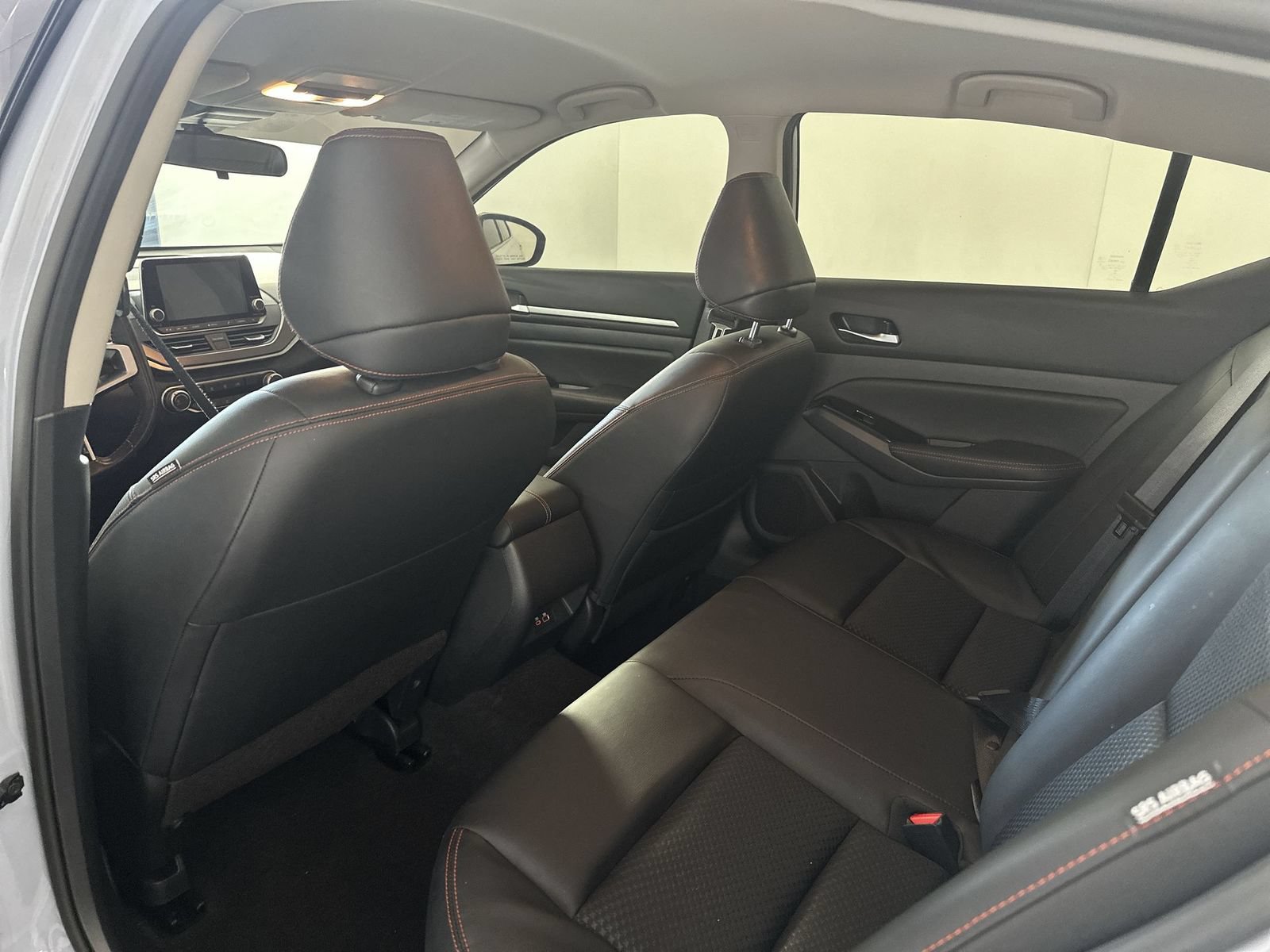 Used 2024 Nissan Altima 2.5 SR FWD image 24