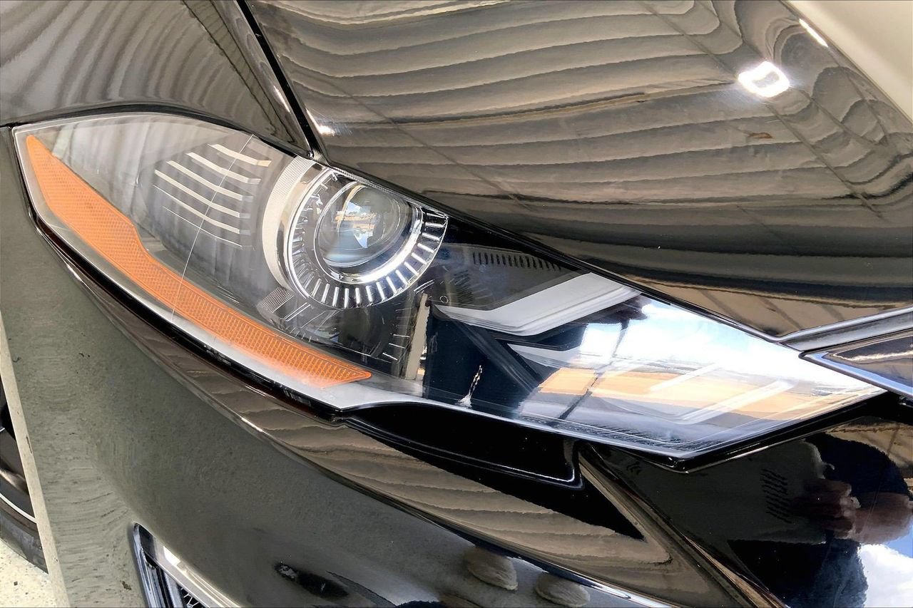 Used 2022 Ford Mustang GT RWD image 28