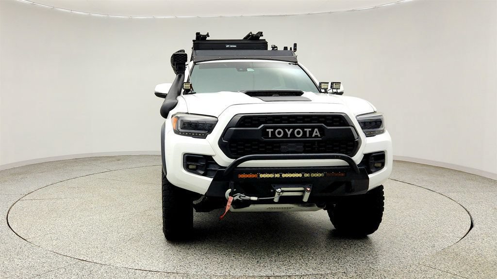 Used 2018 Toyota Tacoma TRD Pro AWD/4WD image 2
