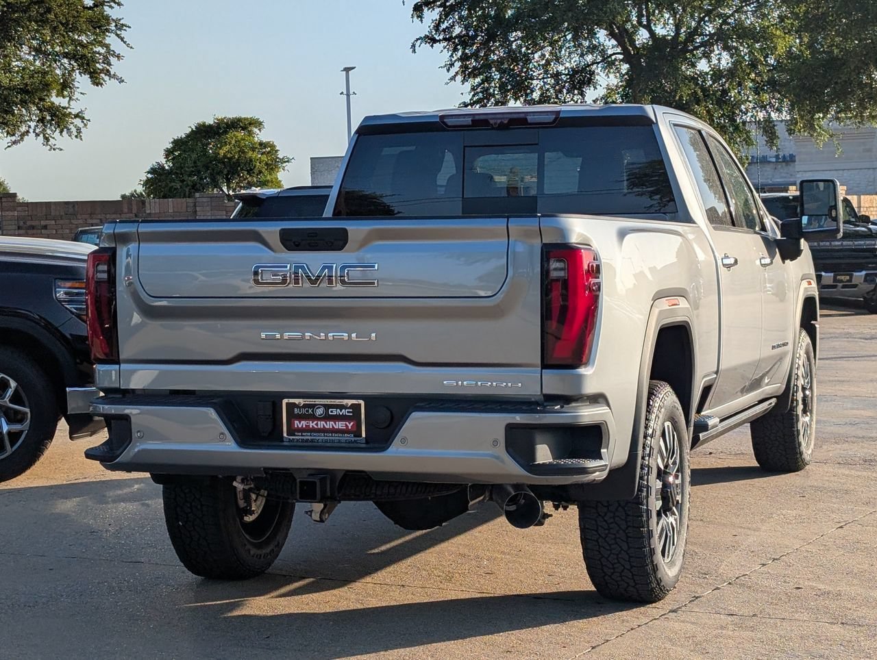 New 2026 GMC Sierra 2500 Denali Ultimate AWD/4WD image 4