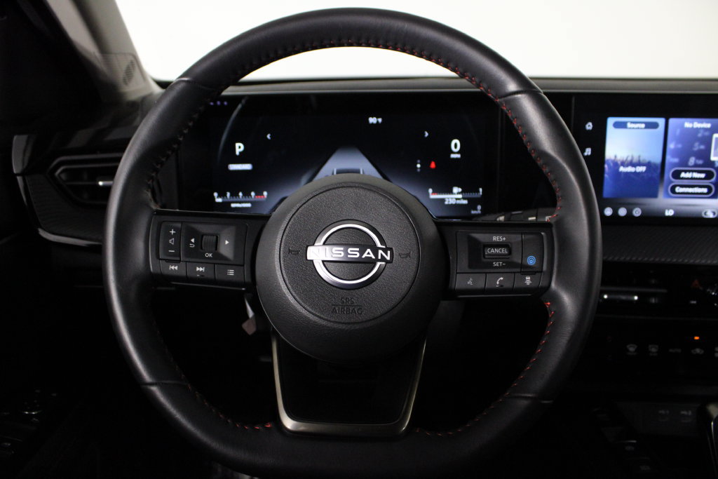Certified 2026 Nissan Kicks SR FWD image 10