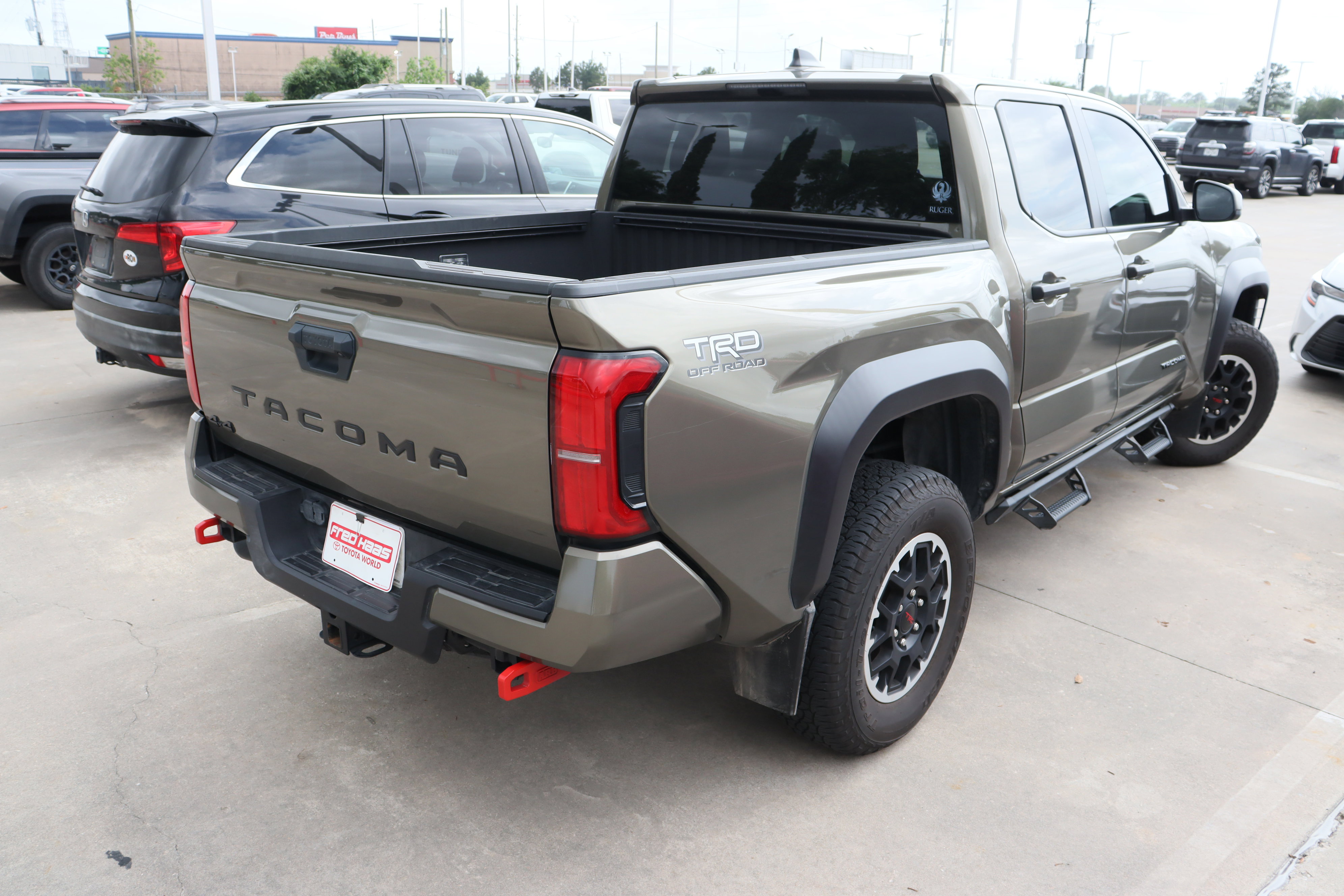 Used 2024 Toyota Tacoma TRD Off-Road image 9