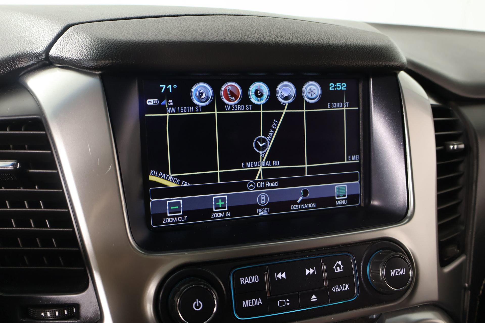 Used 2019 Chevrolet Suburban Premier w/ Premier Plus Edition image 7