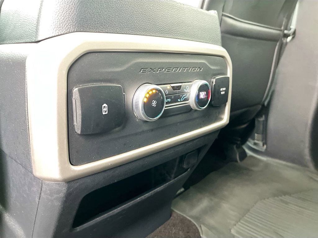 Used 2022 Ford Expedition XLT AWD/4WD image 26