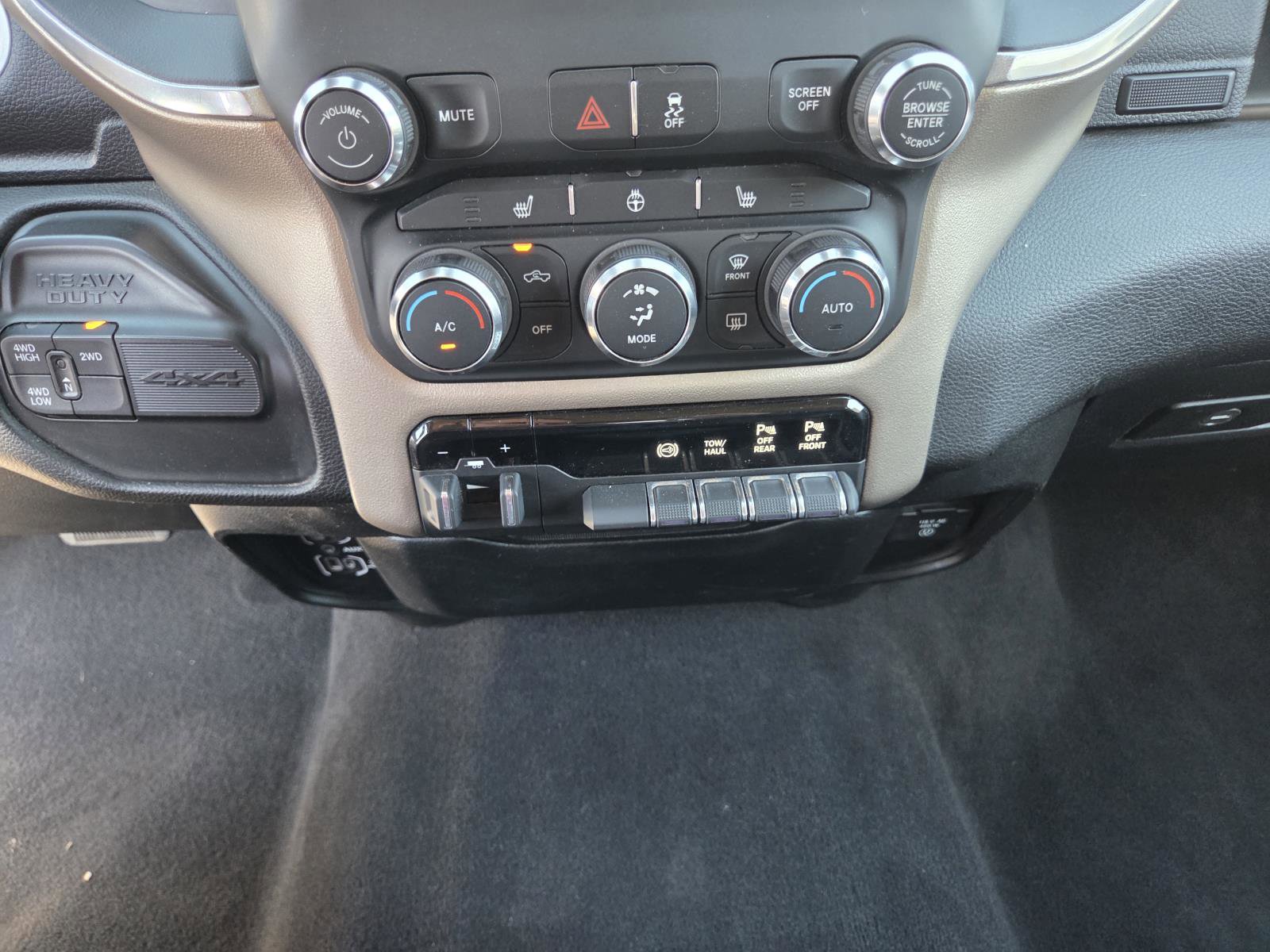 Used 2020 RAM 2500 Laramie AWD/4WD image 26