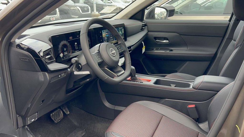 New 2026 Nissan Kicks SR w/ Illumination Package AWD/4WD image 26