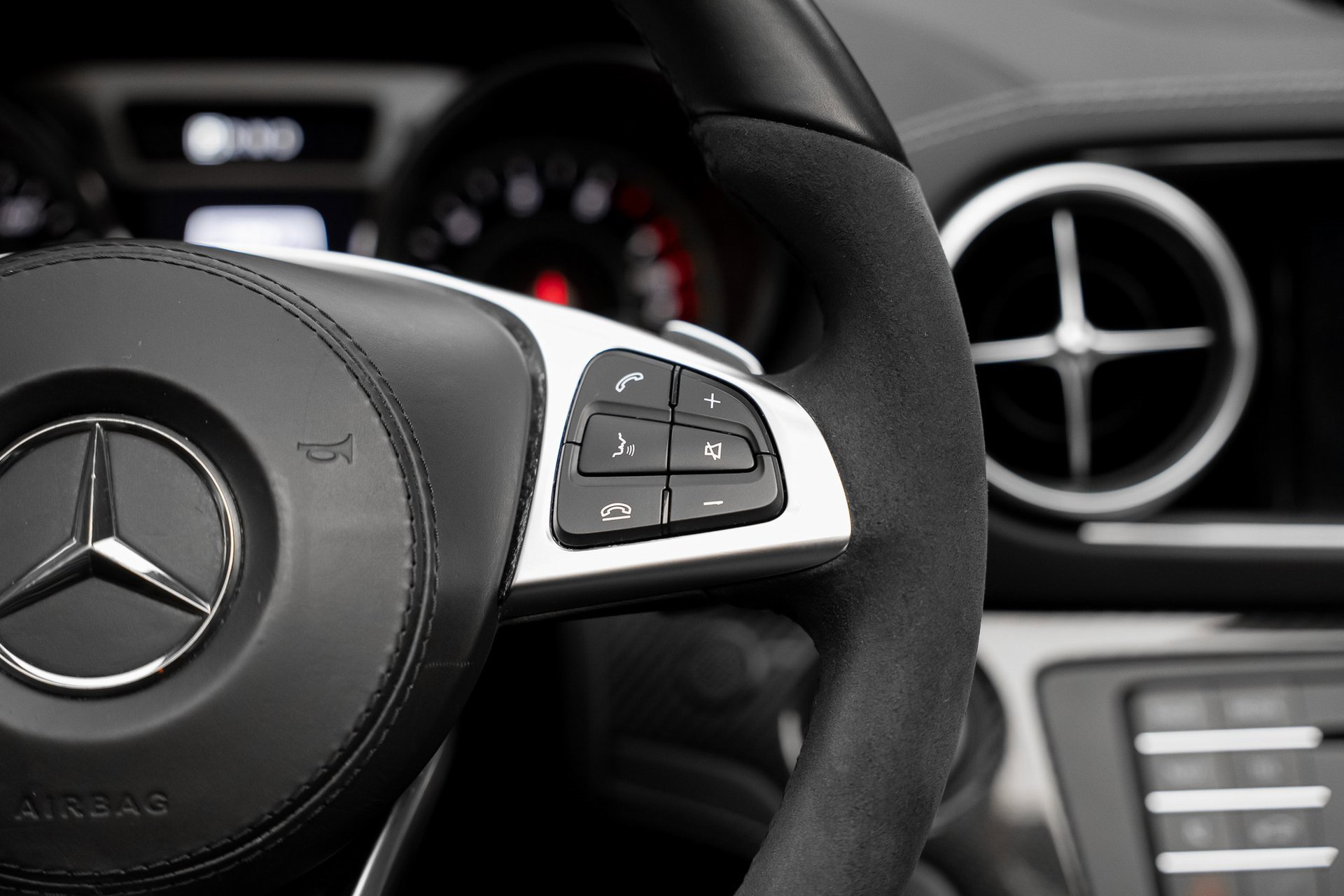 Used 2019 Mercedes-Benz SL 550 image 48