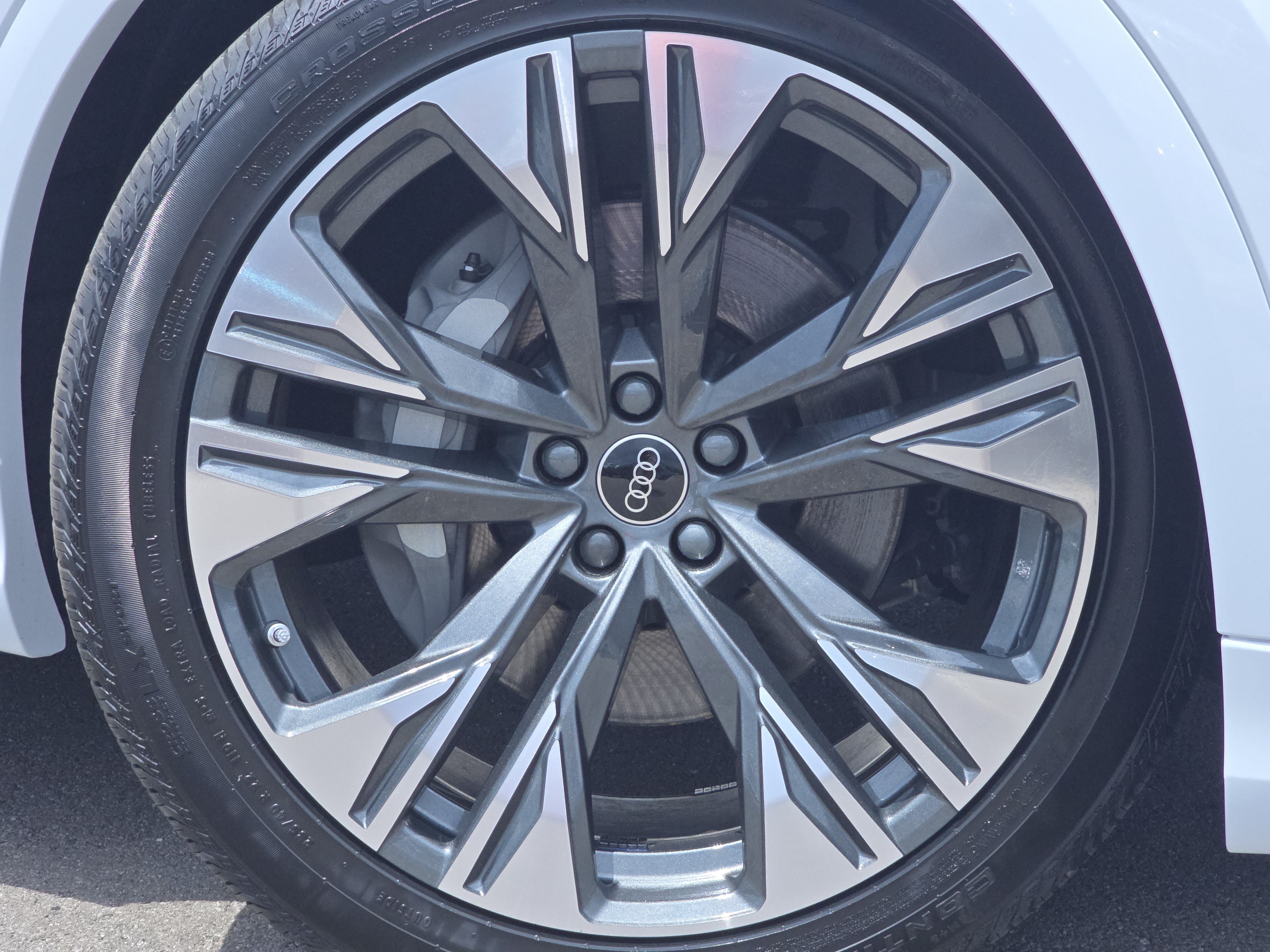New 2026 Audi Q8 Premium Plus AWD/4WD image 16