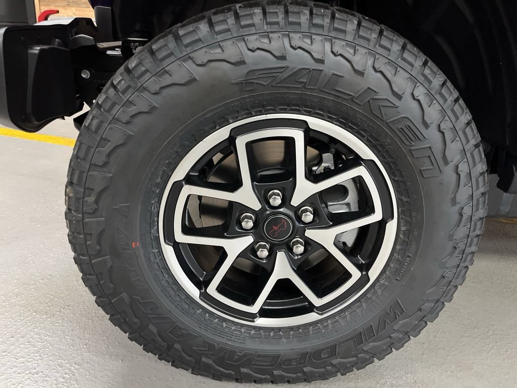 New 2026 Jeep Gladiator Rubicon w/ Steel Power Dome Hood Package AWD/4WD image 7