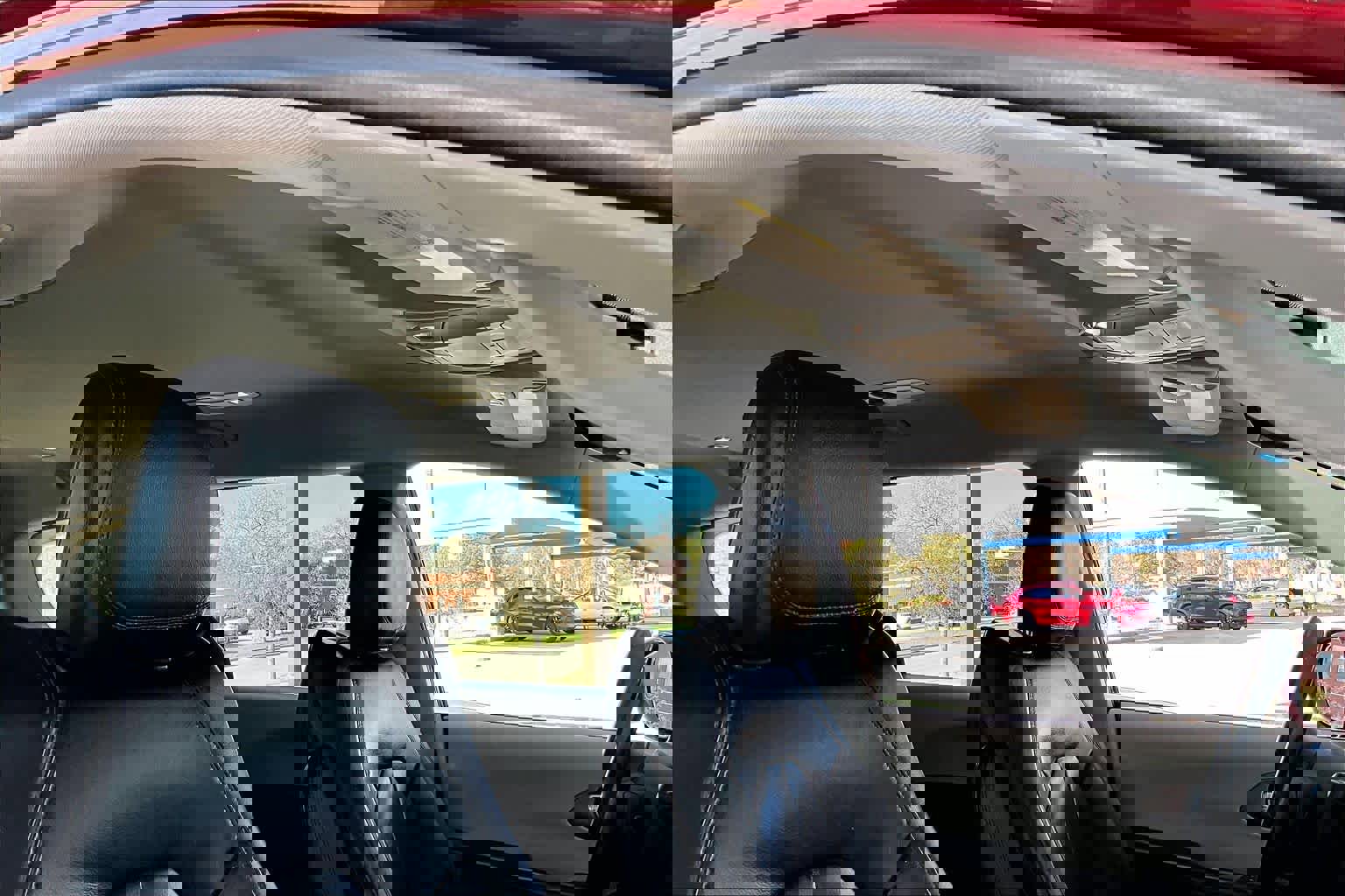 Used 2017 Chrysler Pacifica Touring-L image 12