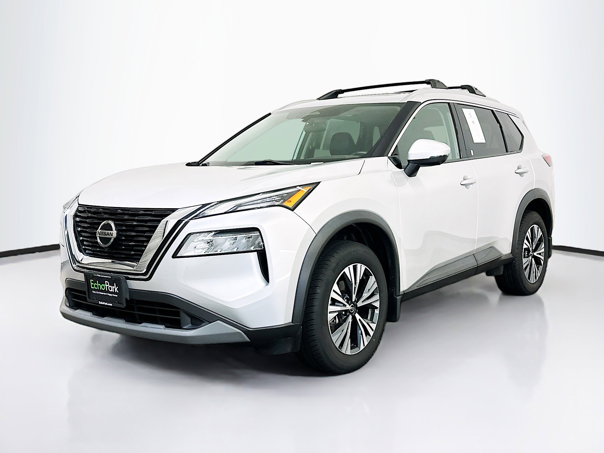 Used 2021 Nissan Rogue SV w/ Premium Package AWD/4WD image 3